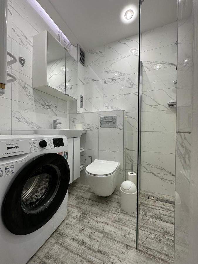Tradycyjne Mieszkanie Przy Parku Norweskim Jelenia Gora Ngoại thất bức ảnh